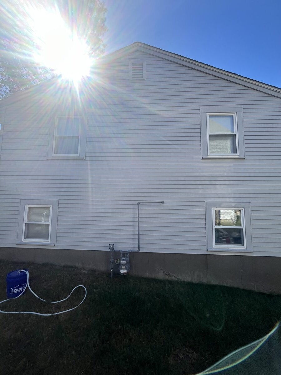 Vinyl siding soft wash in Hingham, MA by H2WOAH Exterior Cleaning